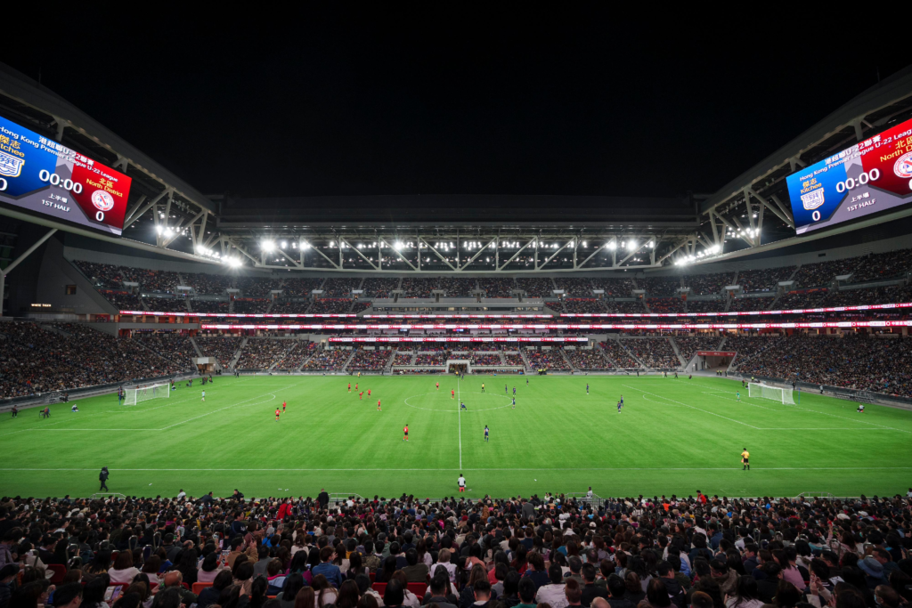 开香槟！中国女排3-1战胜日本豪取3连胜！赵勇变阵封神